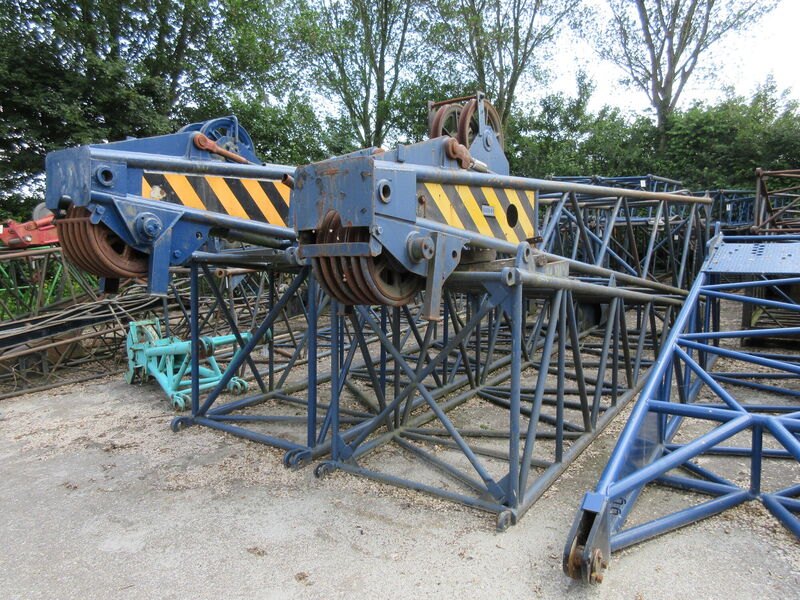 Used upper and bottom section Hitachi KH180