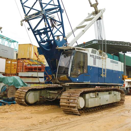 Used Liebherr HS885HD heavy-duty crawler crane