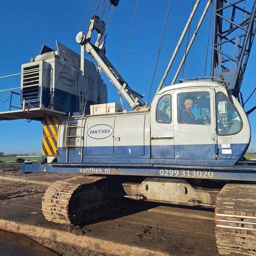 Used Kobelco BM500 piling rig