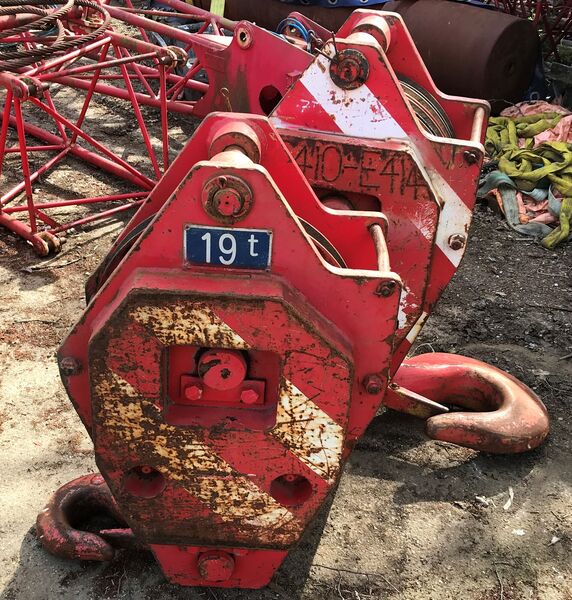 Used hook block 19T