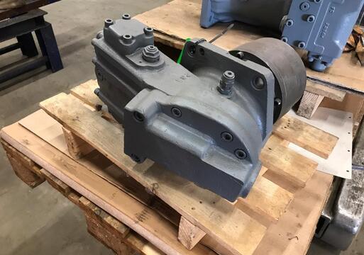Used Hitachi KH180-3 Track hydraulic motor 