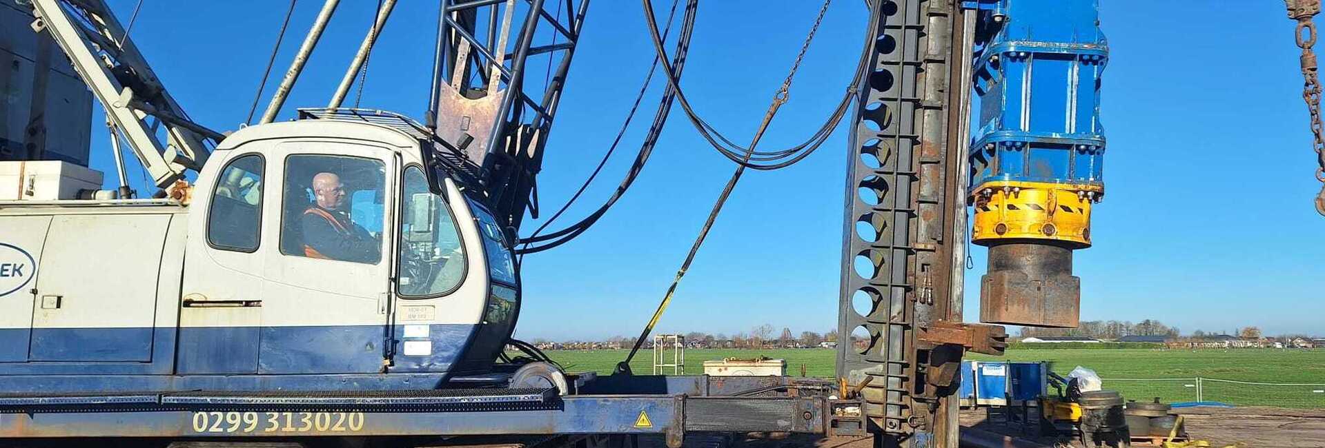 Used Kobelco BM500 piling rig