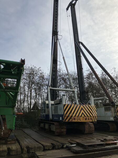 Used Woltman 5021 piling rig