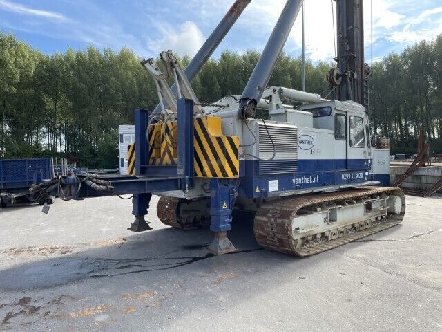 Used Hitachi KH125-3 GLSK piling rig