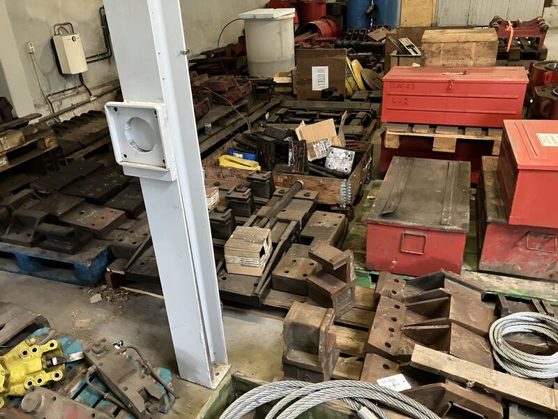 Used leader guides  for Delmag diesel hammers ranging from D16-32 till D100