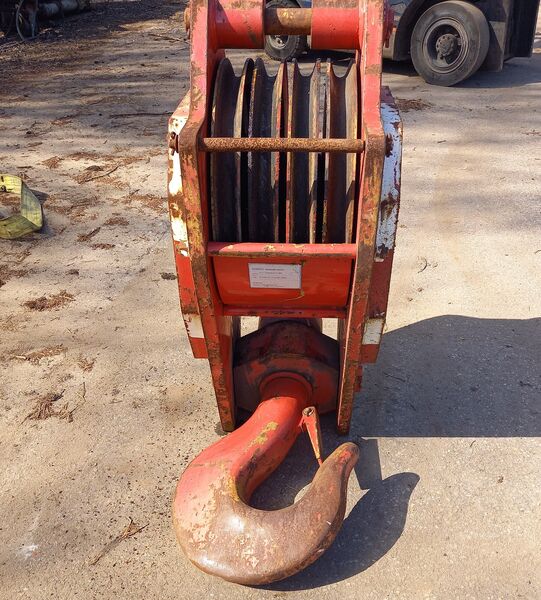 Used hook block 55T