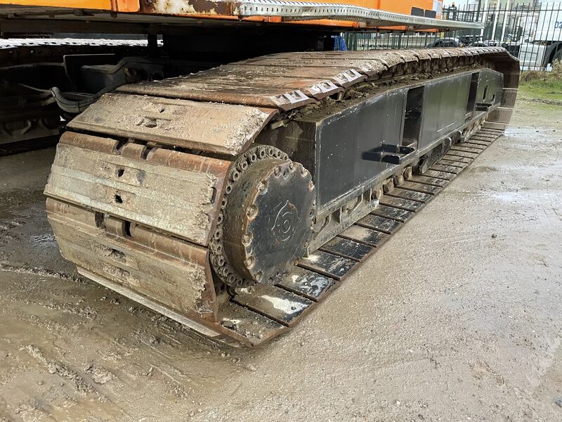 Used Hitachi KH230-3 crawler crane