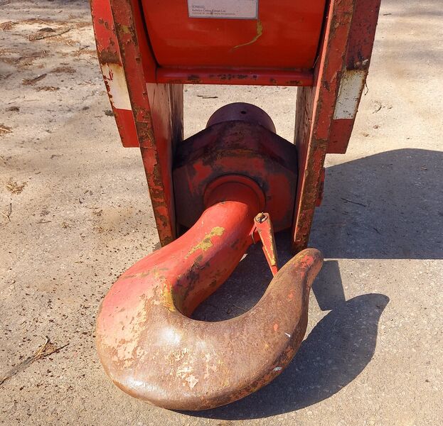 Used hook block 55T