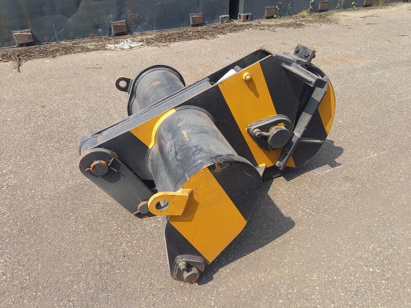 Runner Head for Kobelco 7150