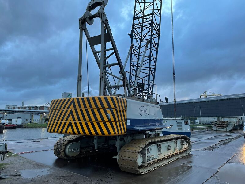 Used XCMG QUY80E Crawler crane