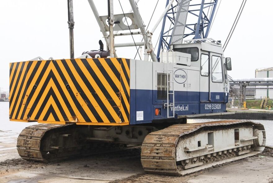 Used Hitachi KH230-3 crawler crane
