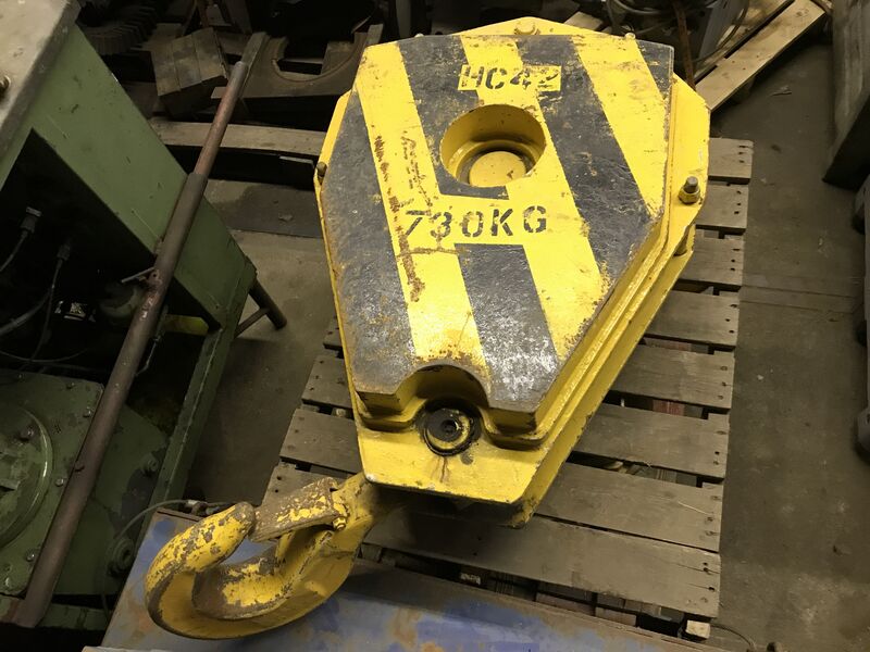 Used hook block 30T