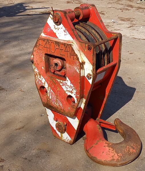Used hook block 55T